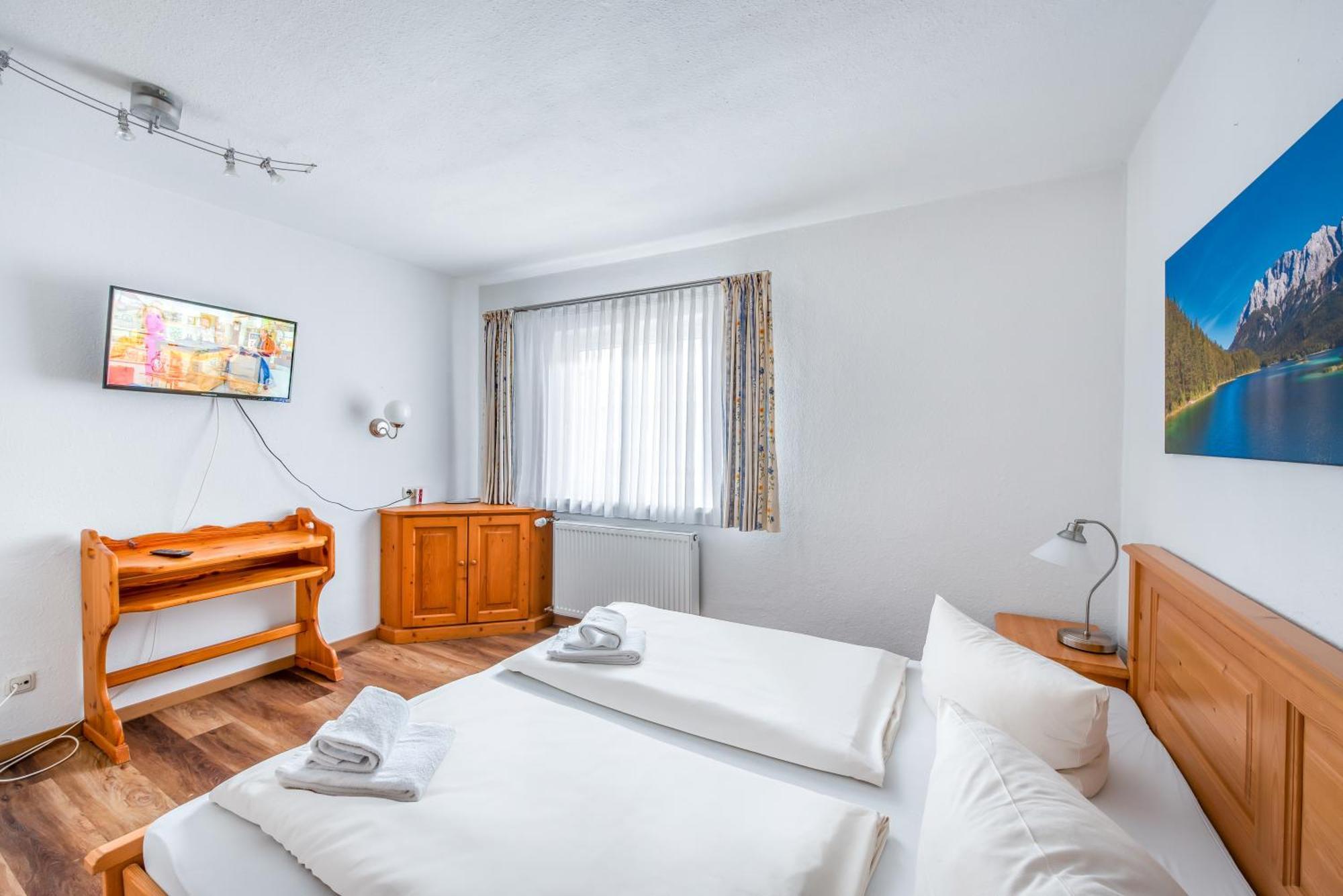 Hotel Garni Nuss Grainau Exterior foto